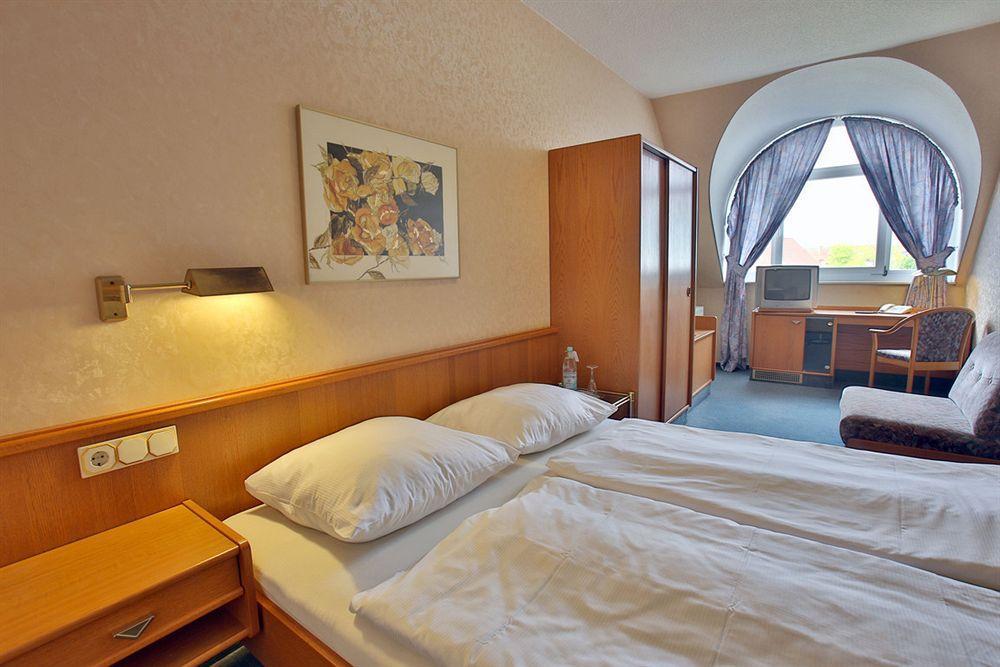 Hotel Bauschheimer Hof Ruesselsheim Luaran gambar