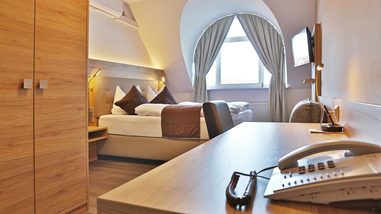 Hotel Bauschheimer Hof Ruesselsheim Luaran gambar