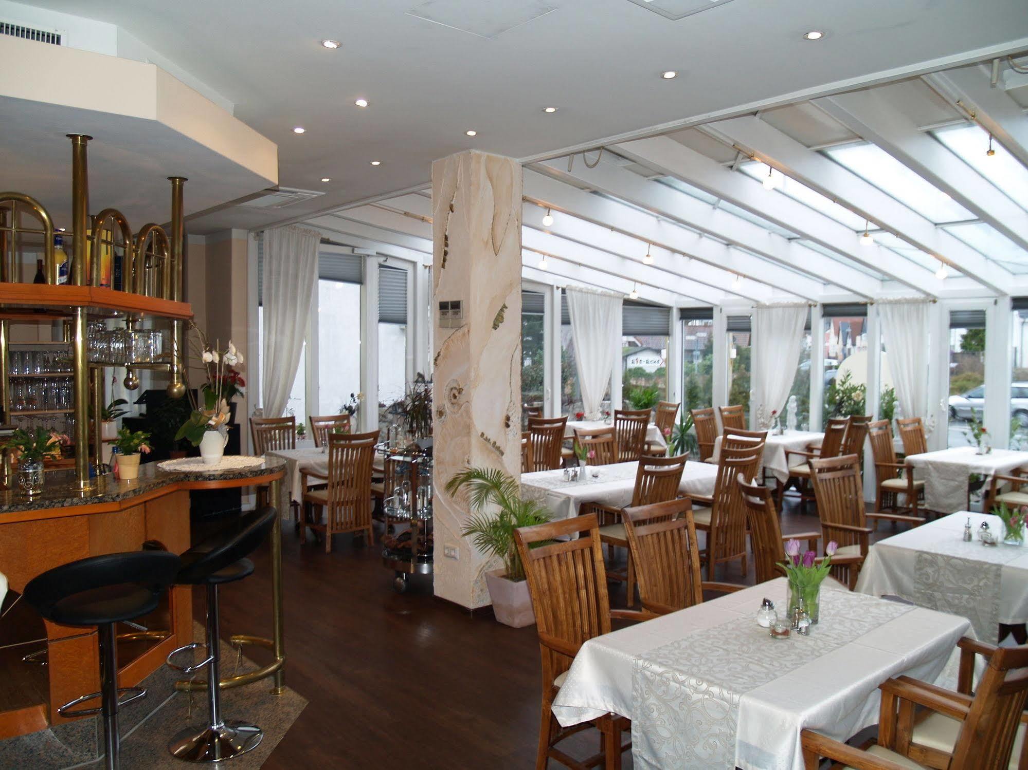 Hotel Bauschheimer Hof Ruesselsheim Luaran gambar